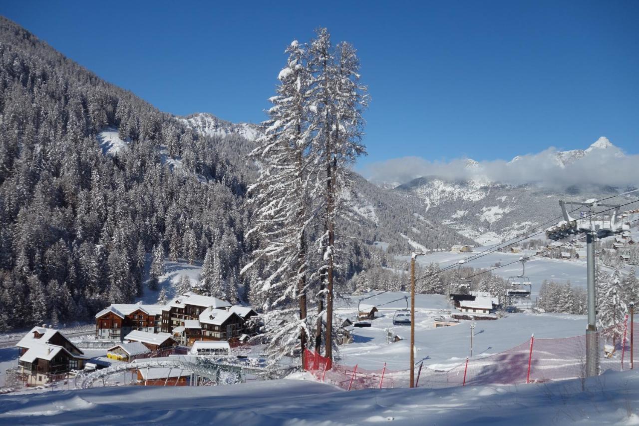 Skis Aux Pieds Dans Un Appartement Cosy Au Coeur Du Queyras Molines-en-Queyras Exterior foto